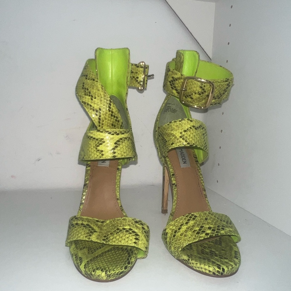 Steve Madden Green Stiletto Heels with Ankle Strap